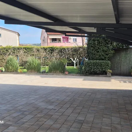 Apartment Greenhill Pula